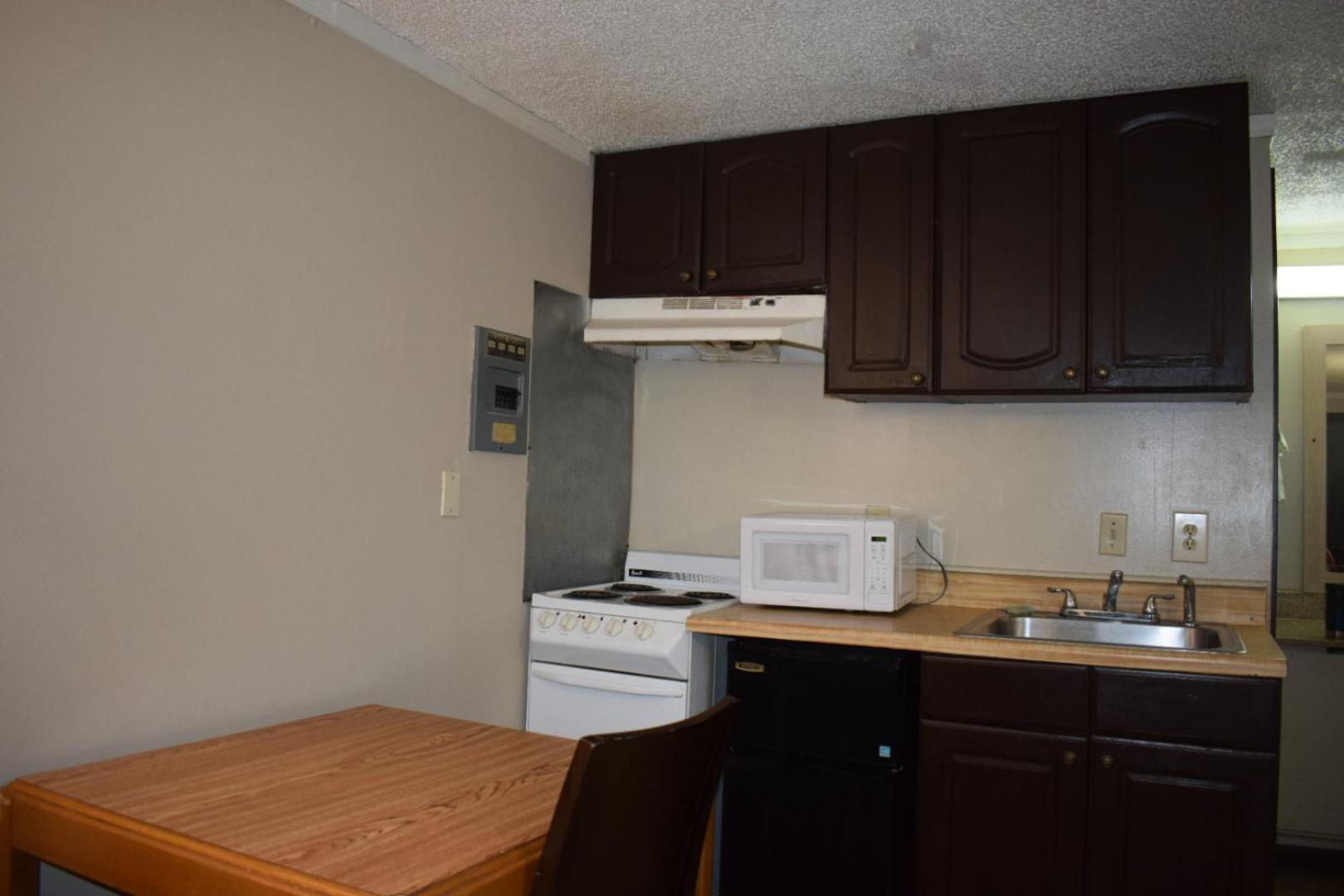 Knights Inn Farmington Hills Eksteriør billede