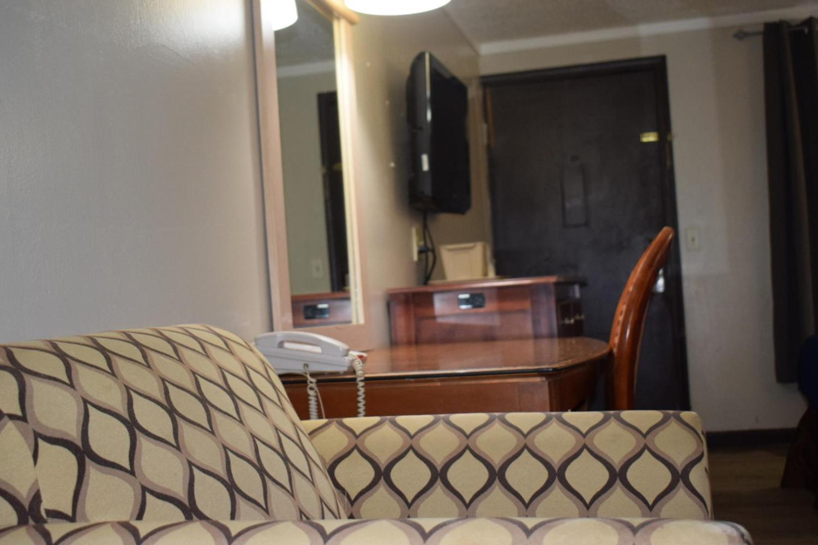 Knights Inn Farmington Hills Eksteriør billede