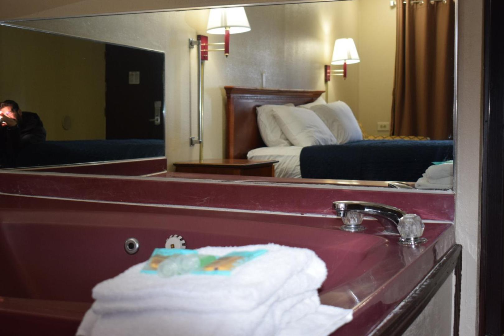 Knights Inn Farmington Hills Eksteriør billede