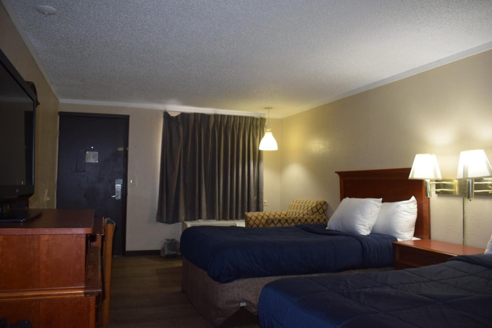 Knights Inn Farmington Hills Eksteriør billede