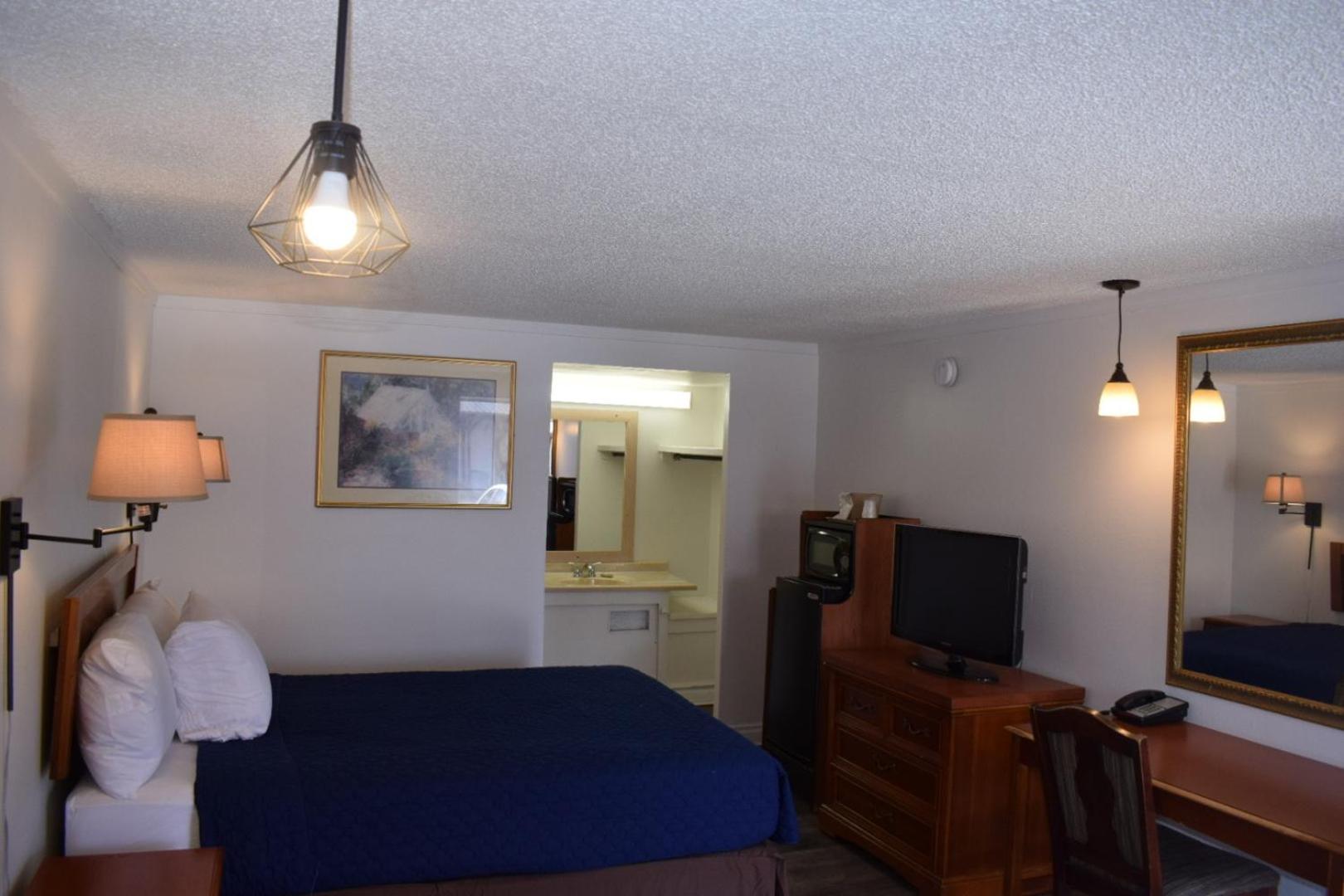 Knights Inn Farmington Hills Eksteriør billede